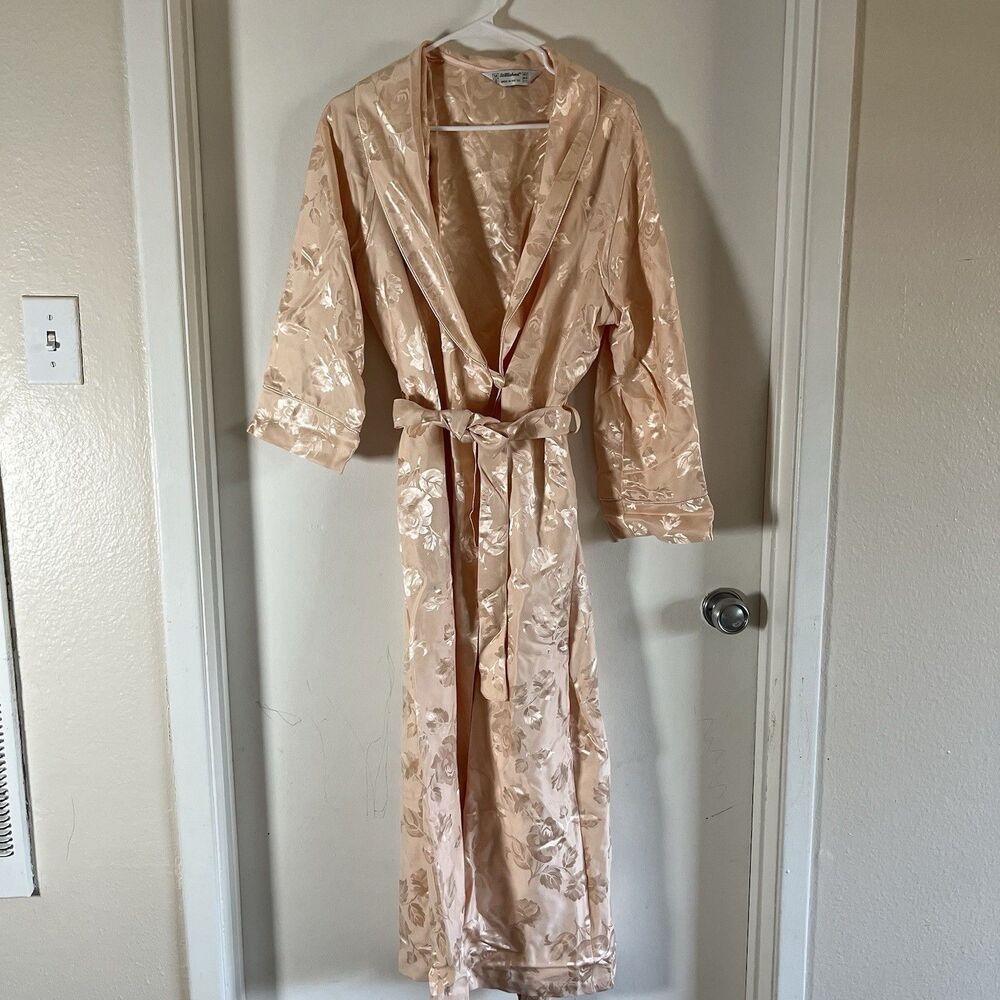 Vintage St Michael Embossed Rose pattern Smoking cape Robe Jacket Sz 14/16